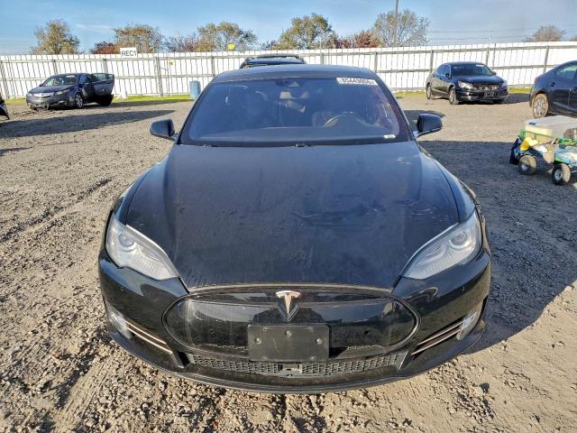 Tesla Model S Image 11