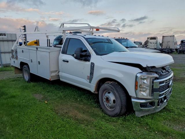 Ford F-350 Super Duty Image 4