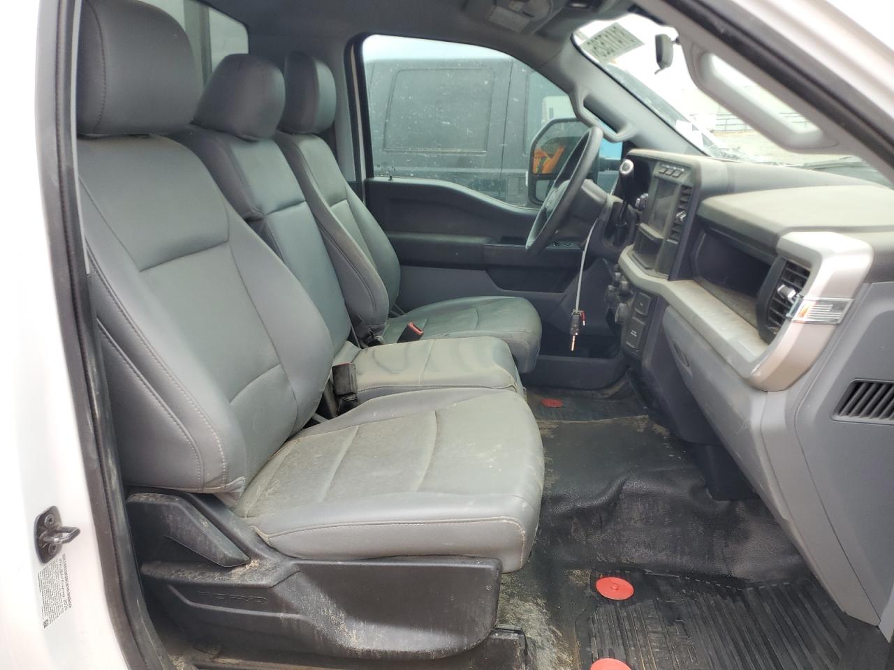 Ford F-350 Super Duty Image 7