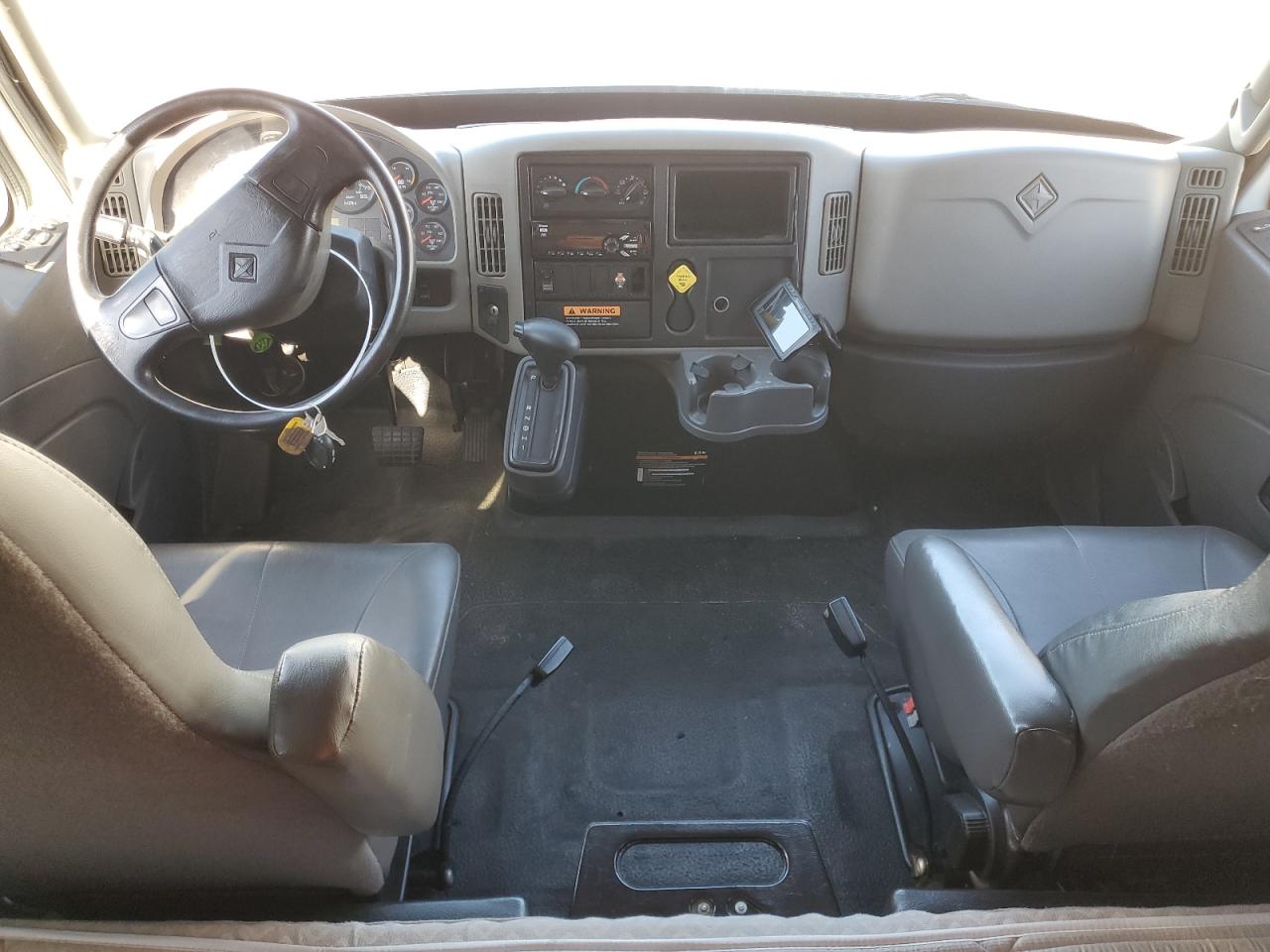 International 4300 4300 Image 6