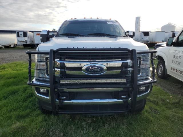 Ford F-350 Super Duty Image 3