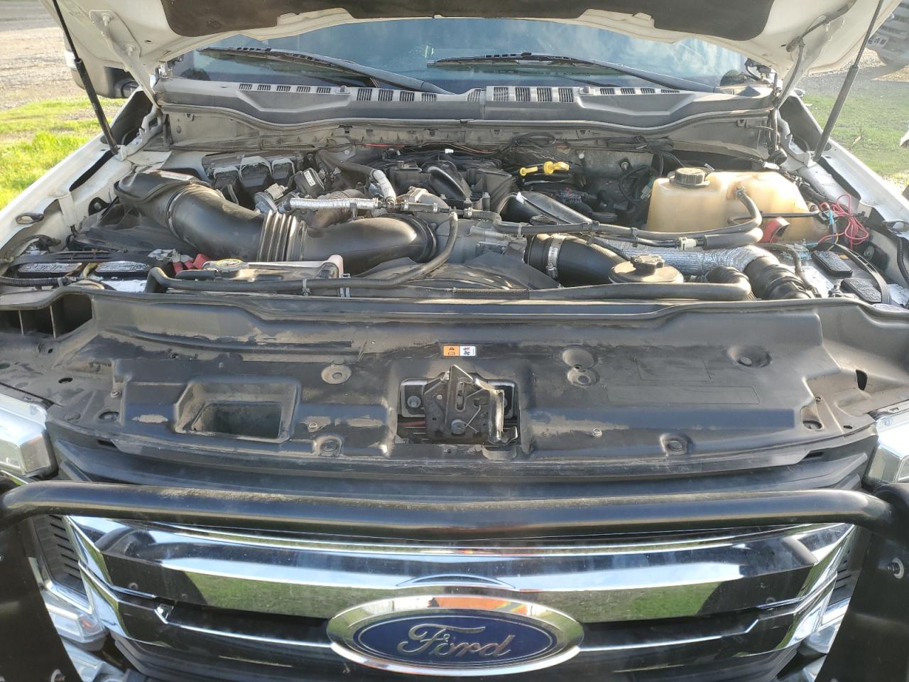 Ford F-350 Super Duty Image 2