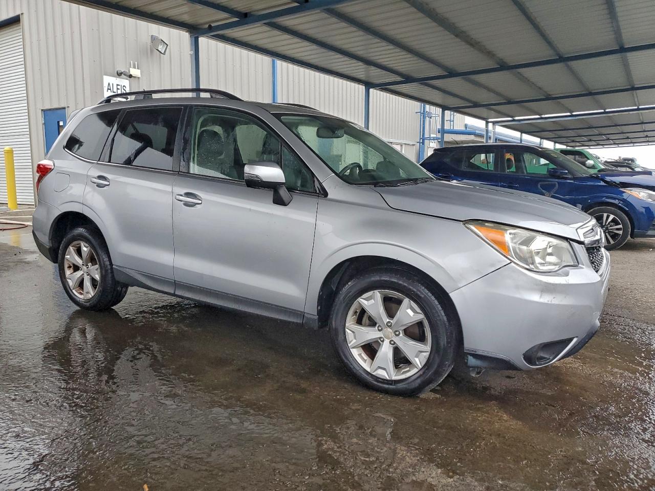Subaru Forester 2.5i Touring Image 9
