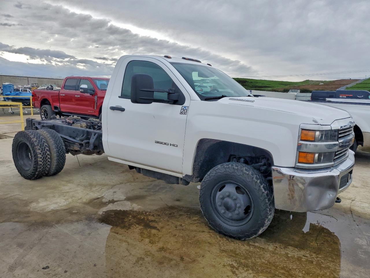 Chevrolet Silverado K3500 Image 5