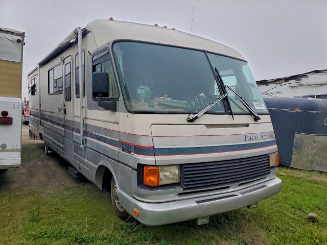  Salvage Oshkosh Motor Truck  Chassis Mi