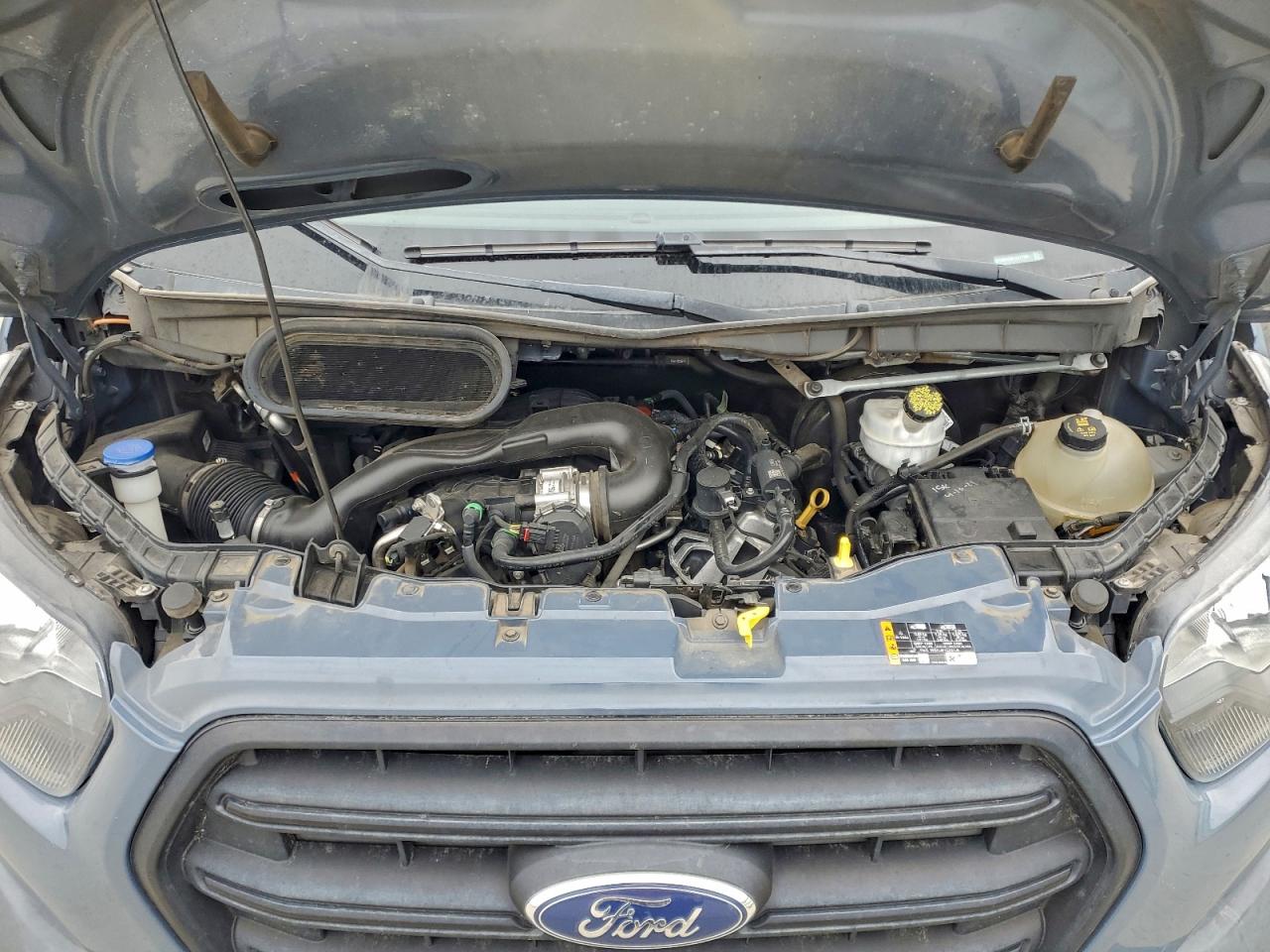 Ford Transit T-250 Image 9