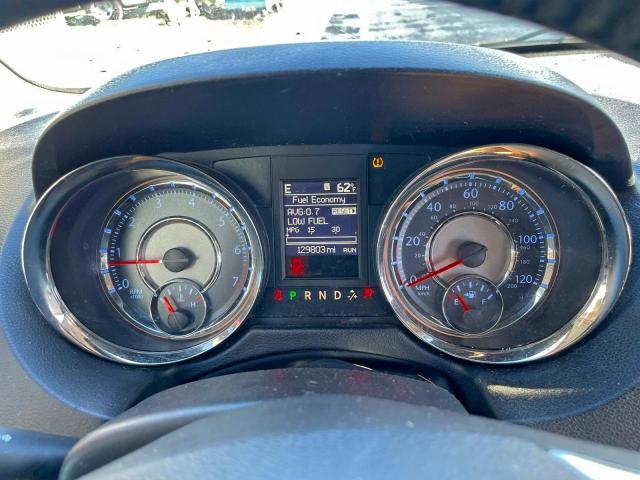 Chrysler Minivan Touring Image 8