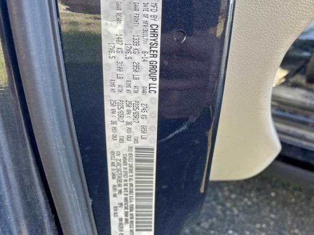 Chrysler Minivan Touring Image 5