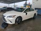 Lexus Es 300h Base Image 1