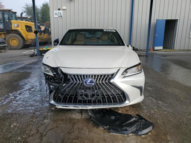 Lexus Es 300h Base Image 5