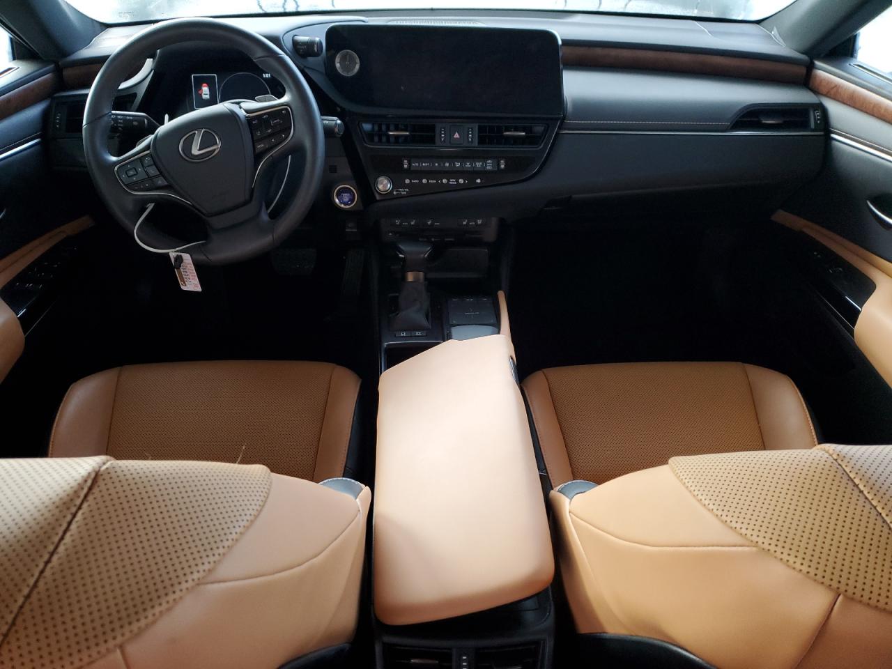 Lexus Es 300h Base Image 3