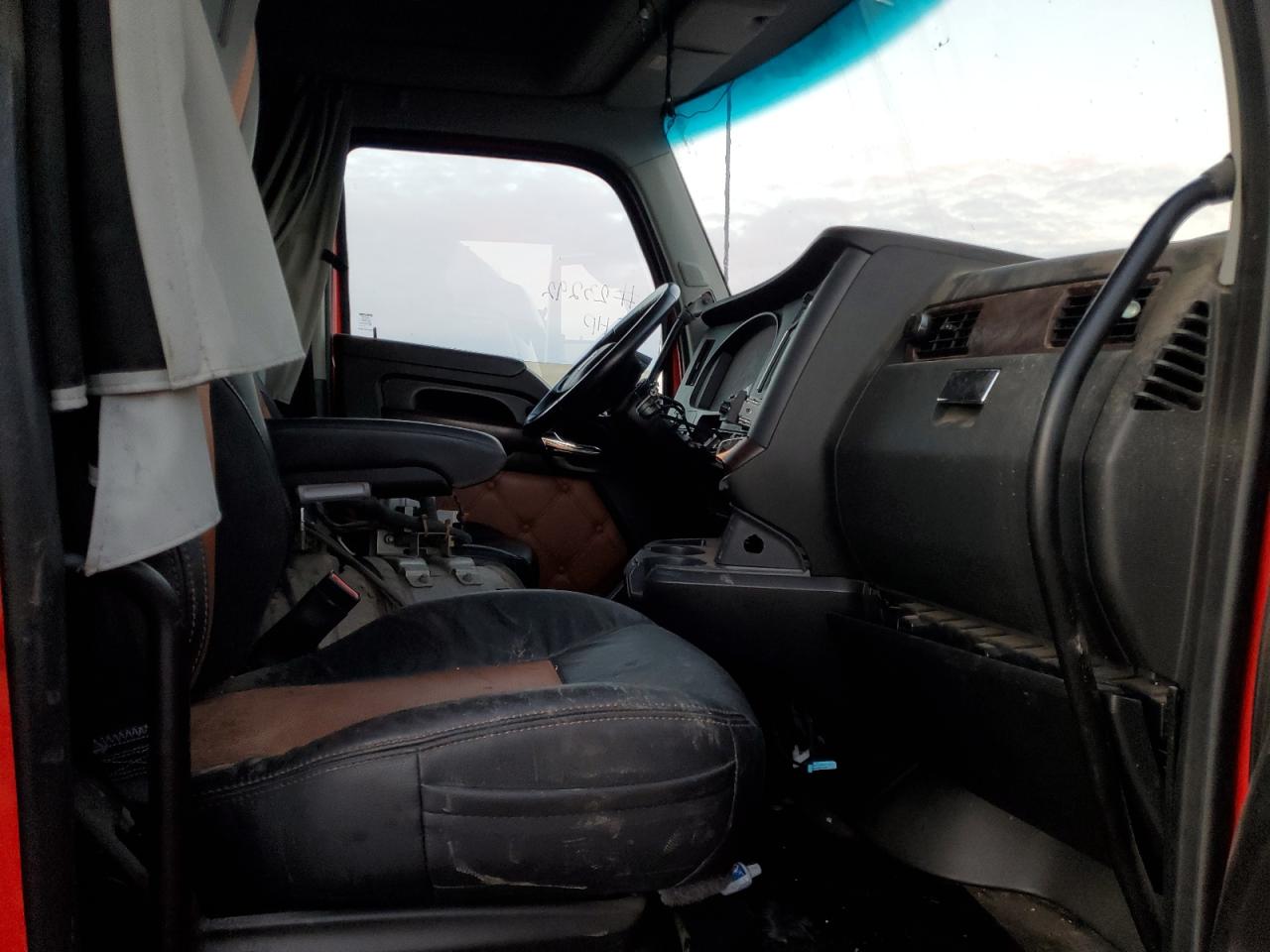 Kenworth T680 T680 Image 5