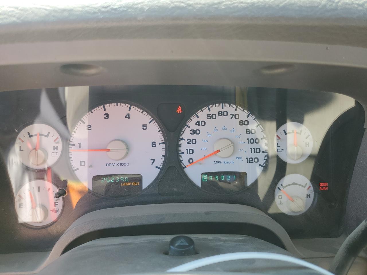 Dodge Ram 1500 St Image 10