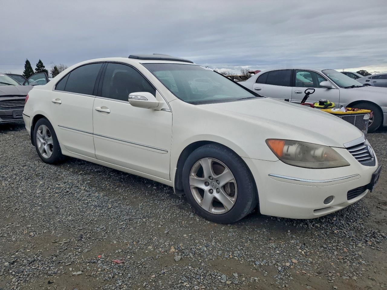 Acura RL Image 4