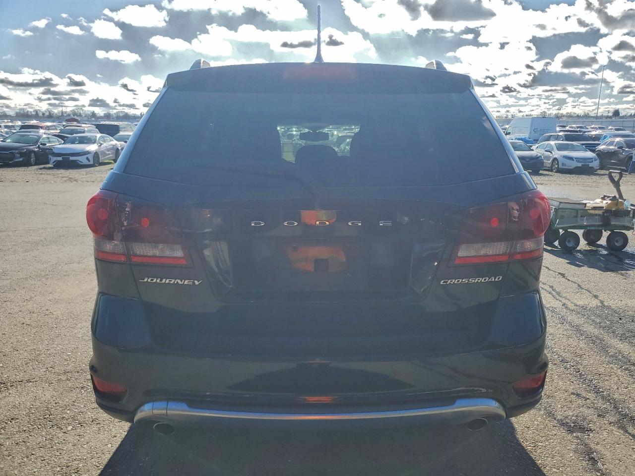 Dodge Journey Crossroad Image 2