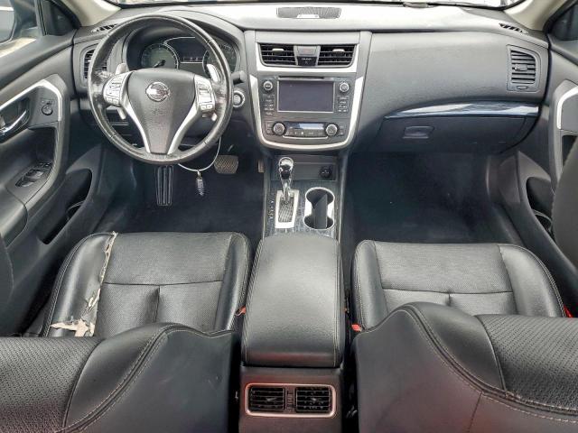 Nissan Altima 3.5sl Image 9