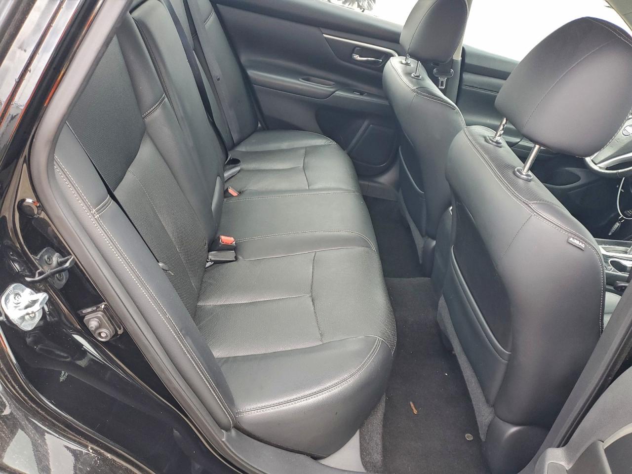 Nissan Altima 3.5sl Image 10