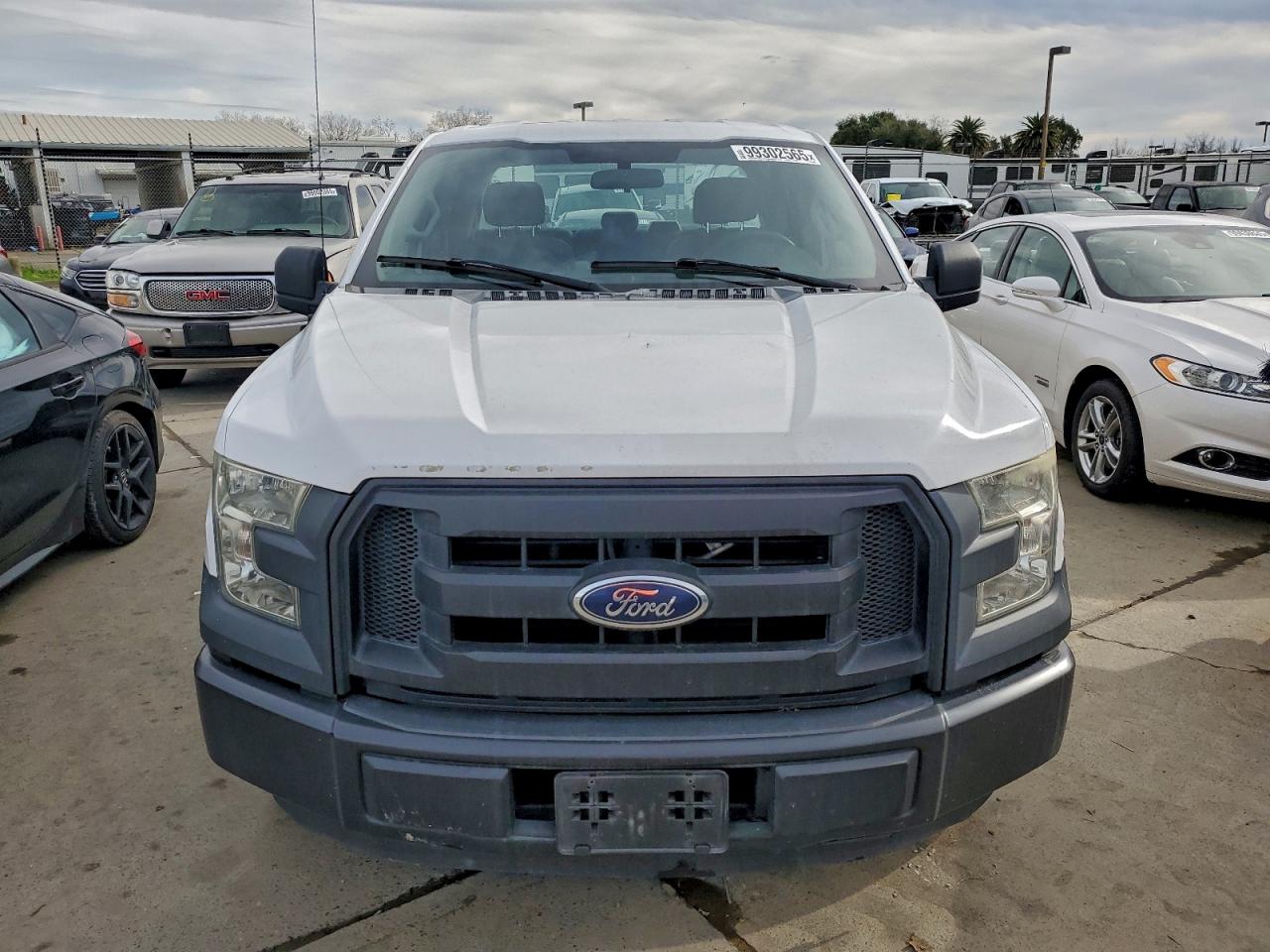 Ford F-150 Super Cab Image 2